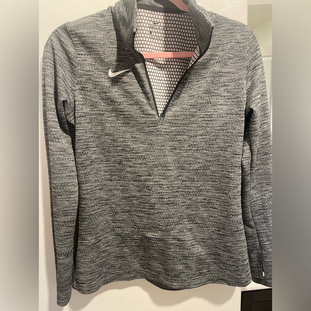 Nike grey half zip  size medium